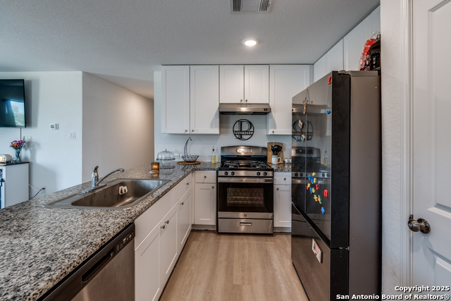 Listing photo id 1 for 3823 Casado