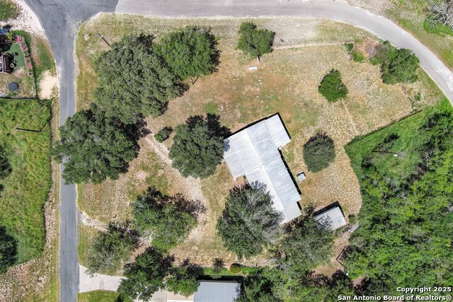 Image 38 of 41 For 218 Live Oak Ln