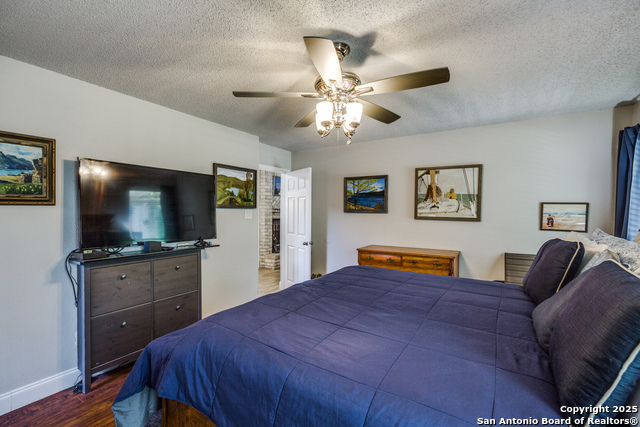 Image 10 of 25 For 1027 Hedgestone