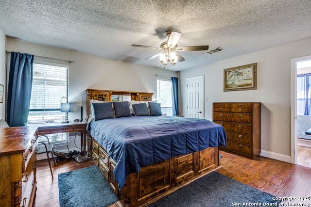 Image 12 of 25 For 1027 Hedgestone