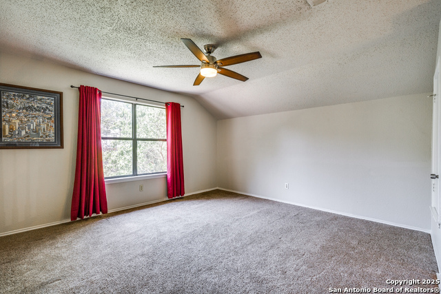 Image 15 of 25 For 1027 Hedgestone