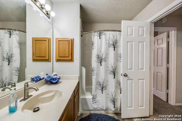 Image 19 of 25 For 1027 Hedgestone