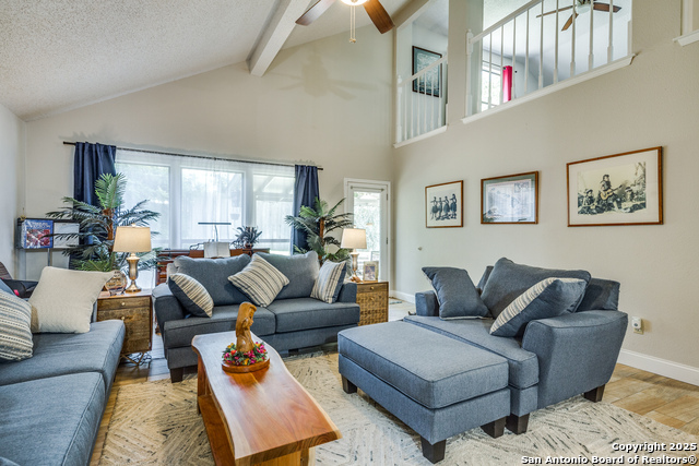 Image 6 of 25 For 1027 Hedgestone