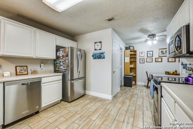 Image 8 of 25 For 1027 Hedgestone
