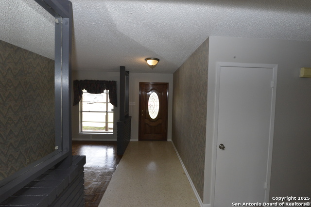 Image 13 of 29 For 706 Richfield