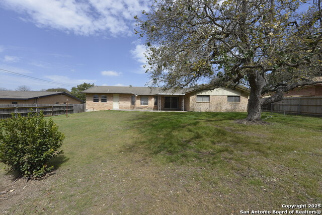 Image 23 of 29 For 706 Richfield