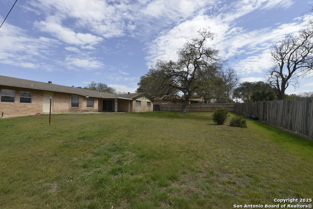 Image 24 of 29 For 706 Richfield