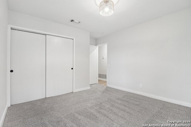 Image 10 of 16 For 7143 Laurel Valley Dr
