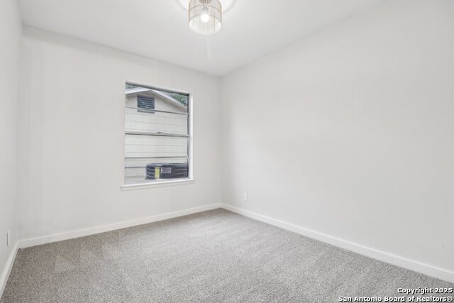 Image 12 of 16 For 7143 Laurel Valley Dr