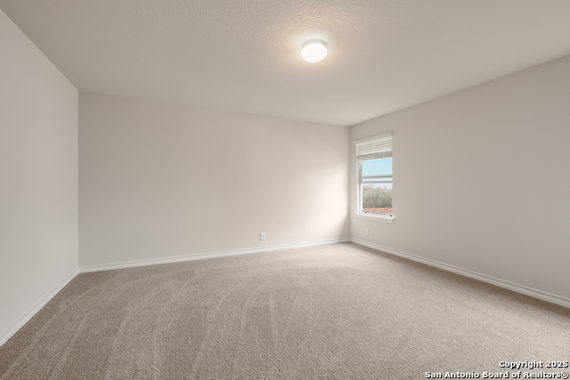 Image 18 of 28 For 610 Overlook Rdg.