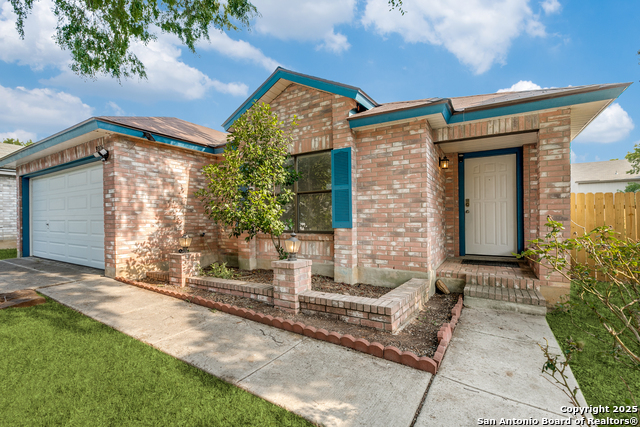 Image 4 of 33 For 9806 Morningfield