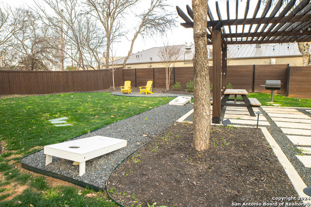 Image 16 of 17 For 5843 Whitby Rd  35