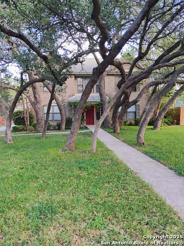 Listing photo id 25 for 2218 Newoak