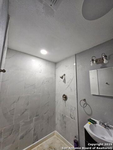 Image 12 of 20 For 110 Heather Ave