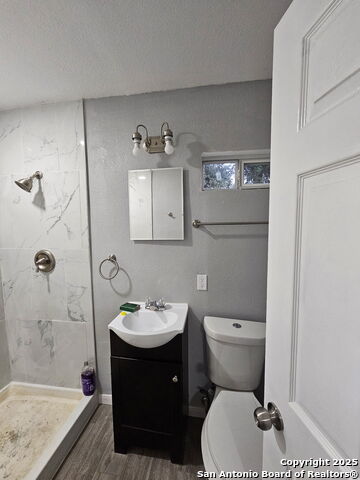 Image 14 of 20 For 110 Heather Ave