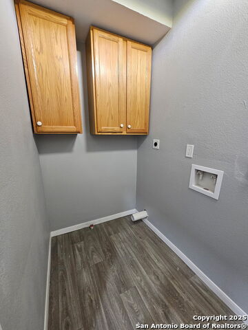 Image 15 of 20 For 110 Heather Ave