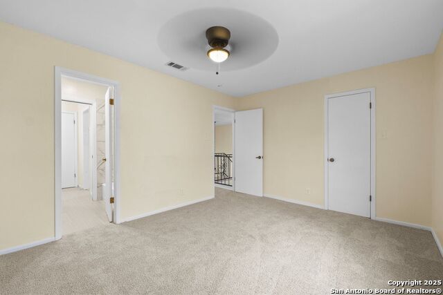 Listing photo id 24 for 6123 Farragut