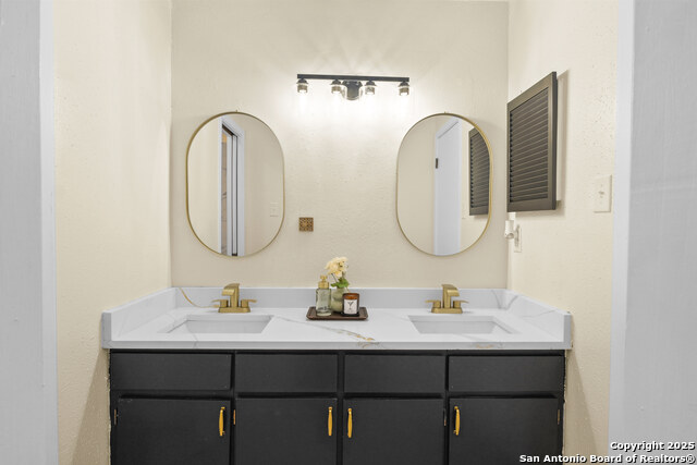 Listing photo id 32 for 6123 Farragut