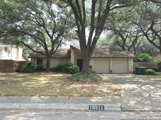 Image 2 of 29 For 15511 Elm Park