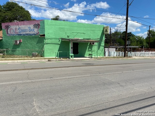 Details for 205 Frio City, San Antonio, TX 78207