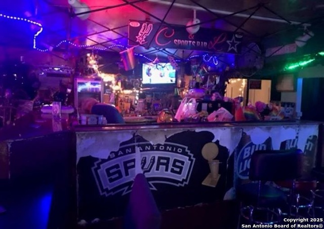 Image 3 of 6 For 205 Frio City
