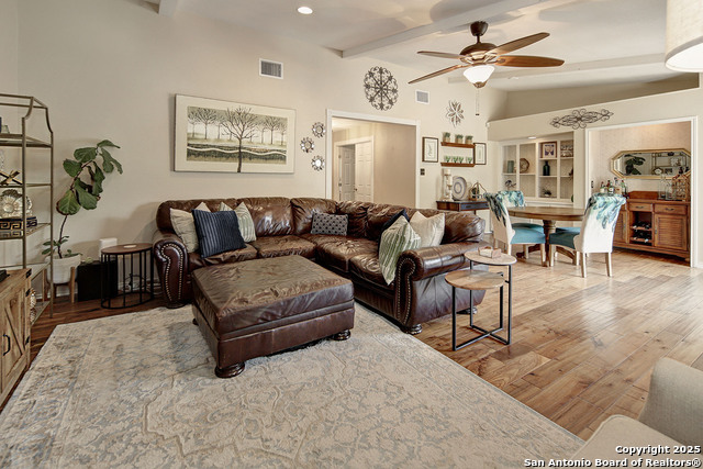 Listing photo id 8 for 2623 Crow Valley