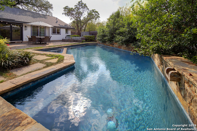 Listing photo id 19 for 2623 Crow Valley