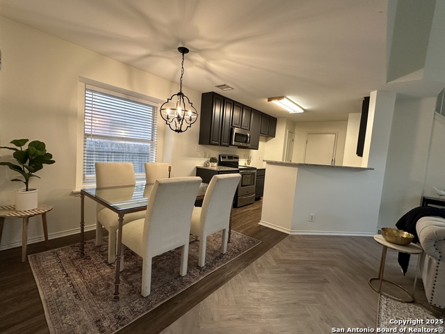 Image 13 of 36 For 4012 Desert Circle