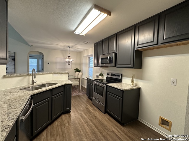 Image 17 of 36 For 4012 Desert Circle