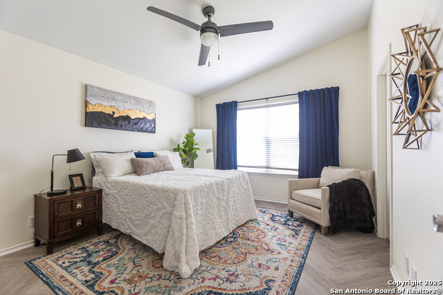 Image 19 of 36 For 4012 Desert Circle