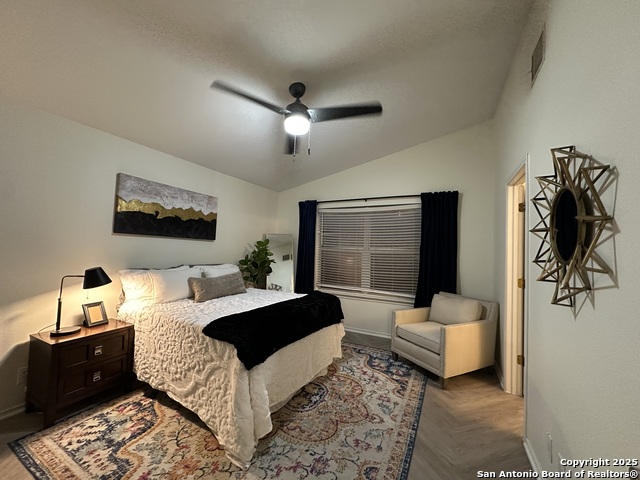 Image 24 of 36 For 4012 Desert Circle