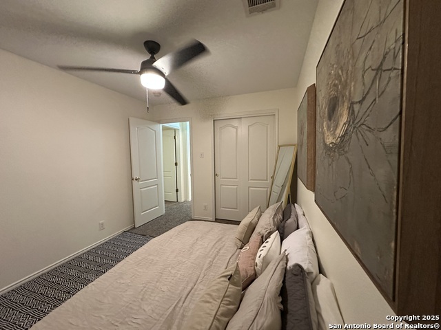 Image 32 of 36 For 4012 Desert Circle