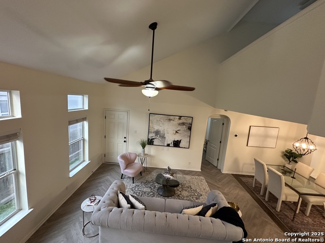 Image 8 of 36 For 4012 Desert Circle