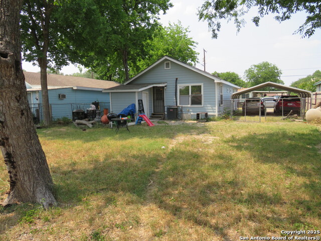 Image 4 of 4 For 1414 Flanders Ave