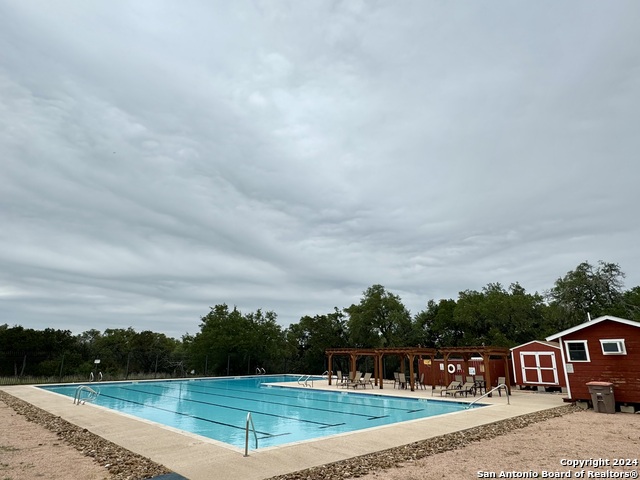 Listing photo id 13 for 343 Serenity Pass