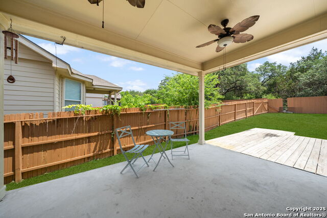Image 23 of 28 For 17026 Darien Wing