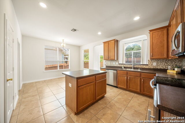 Image 9 of 28 For 17026 Darien Wing