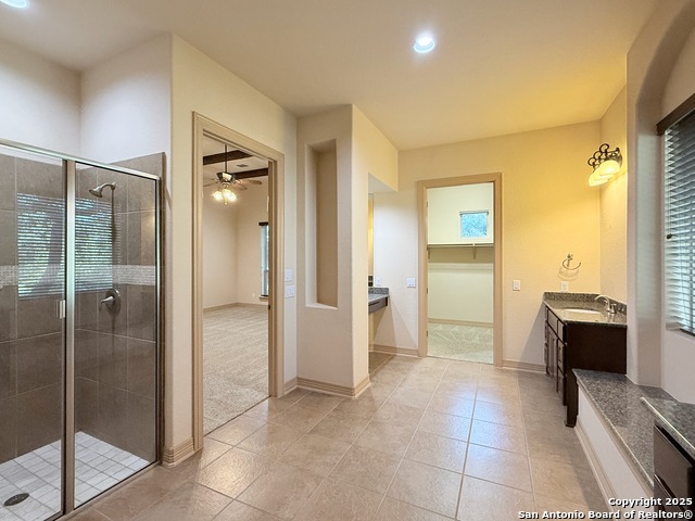 Listing photo id 14 for 4419 Tapia  