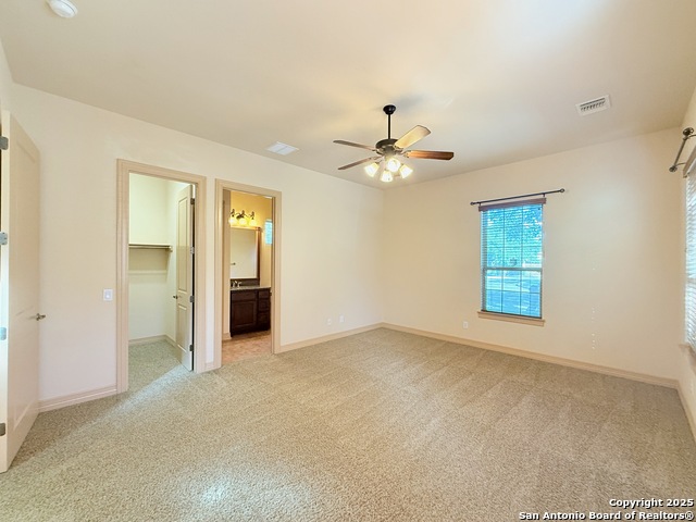 Listing photo id 17 for 4419 Tapia  