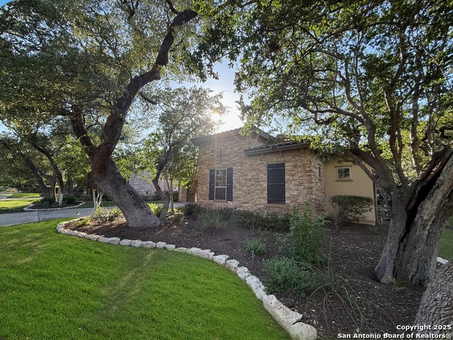 Listing photo id 28 for 4419 Tapia  