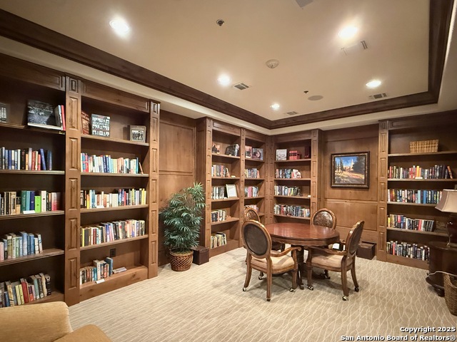 Listing photo id 29 for 4419 Tapia  