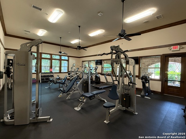 Listing photo id 30 for 4419 Tapia  