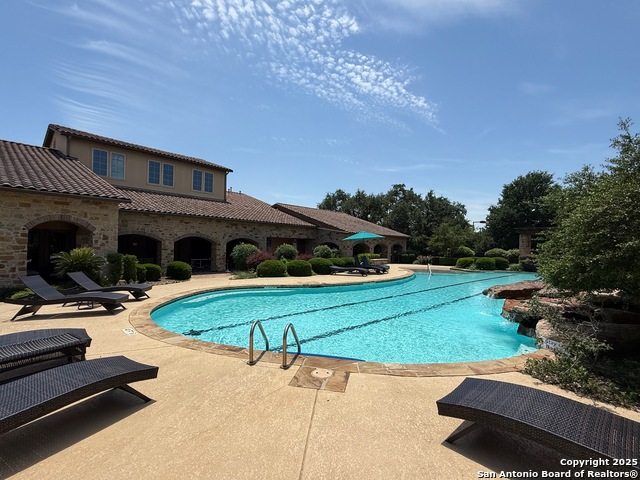 Listing photo id 32 for 4419 Tapia  