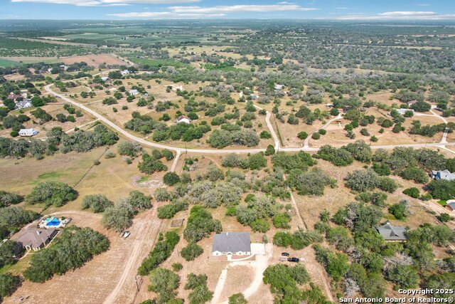 Listing photo id 8 for 346 Broken Arrow