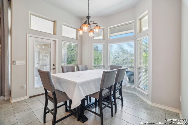 Listing photo id 20 for 346 Broken Arrow
