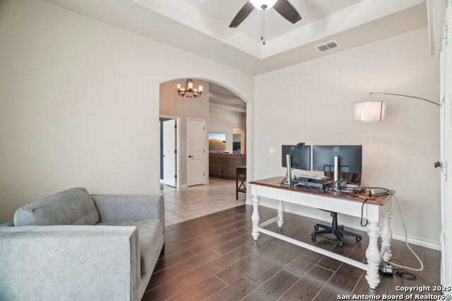 Listing photo id 32 for 346 Broken Arrow