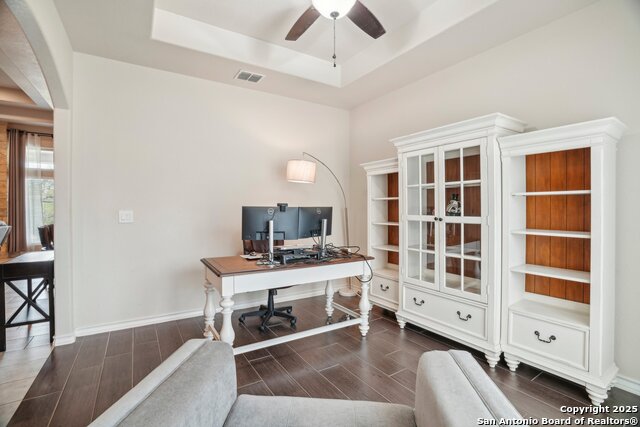 Listing photo id 33 for 346 Broken Arrow