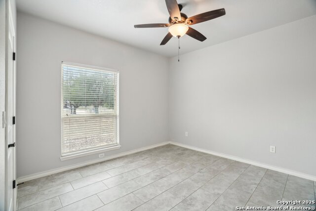 Listing photo id 34 for 346 Broken Arrow
