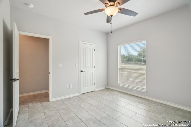 Listing photo id 35 for 346 Broken Arrow