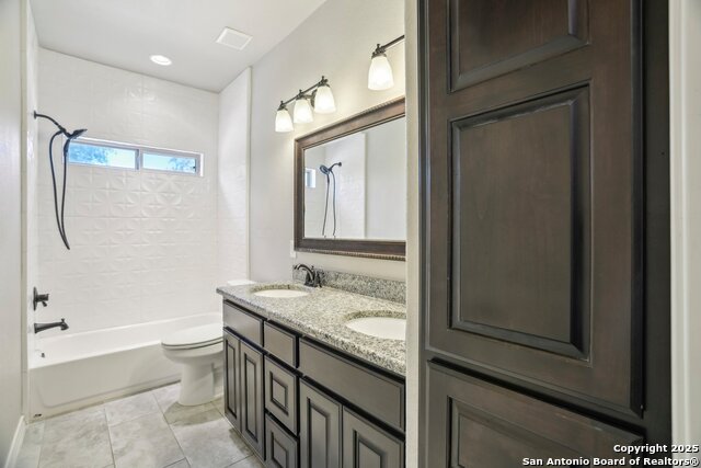 Listing photo id 37 for 346 Broken Arrow